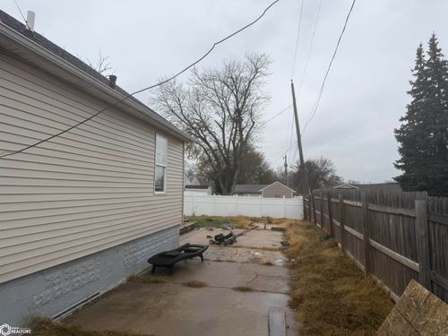 710 N 35th St, Council Bluffs, IA, 51501-0650 | Card Image