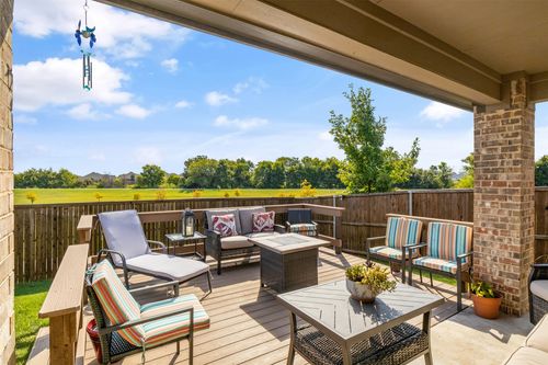 618 Congressional Ave, Red Oak, TX, 75154-2749 | Card Image