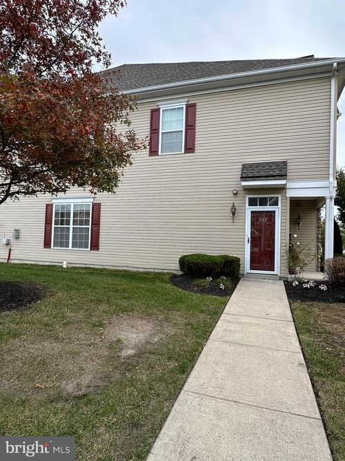 702 Van Gogh Ct, WILLIAMSTOWN, NJ, 08094-6376 | Card Image