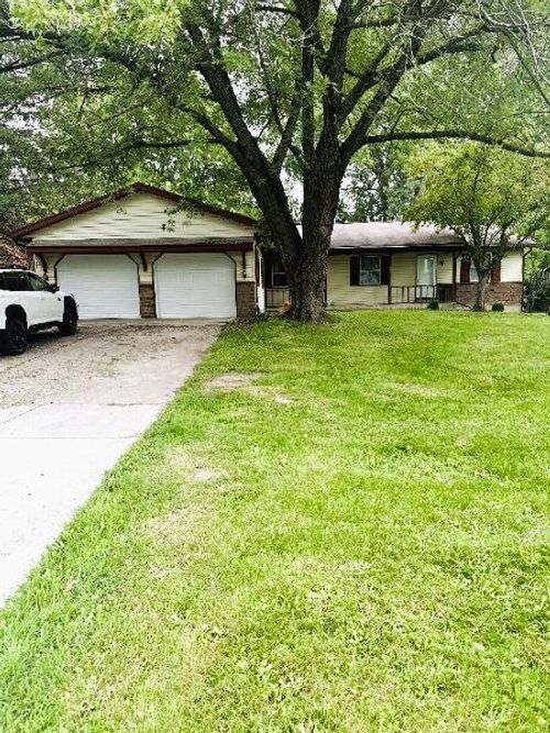 2555-north-unit-2555 Ridgemoor Drive Se, Kentwood, MI, 49512 | Card Image