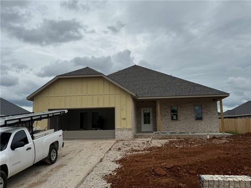108 W Pitts St, Farmington, AR, 72730-2003 | Card Image