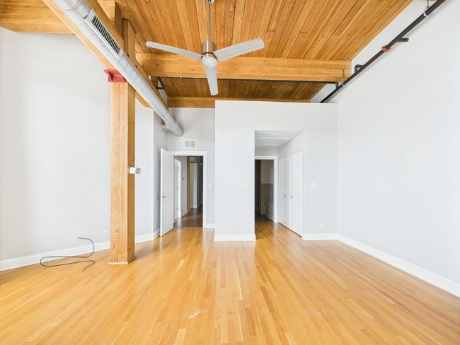APT-205 - 3637 N Spaulding Ave, Condo with 2 bedrooms, 2 bathrooms and null parking in CHICAGO IL | Image 7