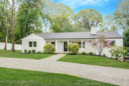 3 Thomas Dr, Wading River, NY, 11792-9374 | Card Image