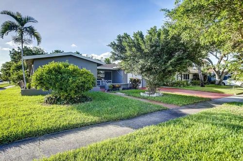 1700 N 47th Ave, Hollywood, FL, 33021-4122 | Card Image