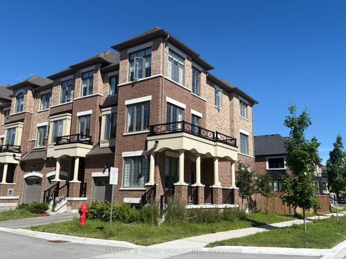 2 Hallmark Way, Whitby, ON, L1P0K2 | Card Image