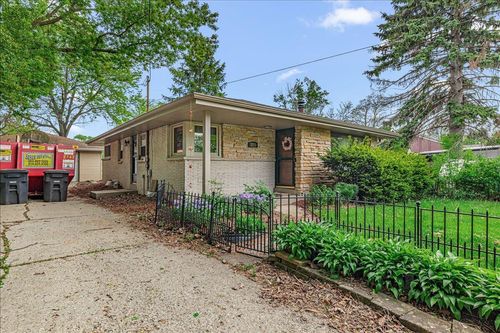 3223 W Cold Spring Road, Greenfield, WI, 53221 | Card Image