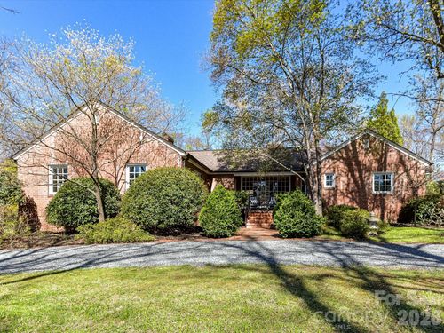 3-3009 Country Club Dr, Charlotte, NC, 28205-3118 | Card Image