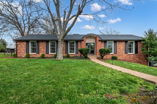 68 Vaughns Gap Rd, Nashville, TN, 37205-4314 | Card Image