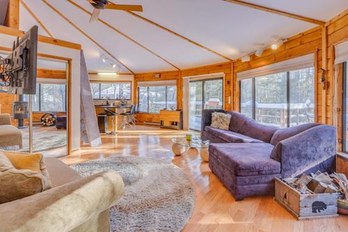 121 Judges Rd, Thornton, NH, 03285-6830 | Card Image