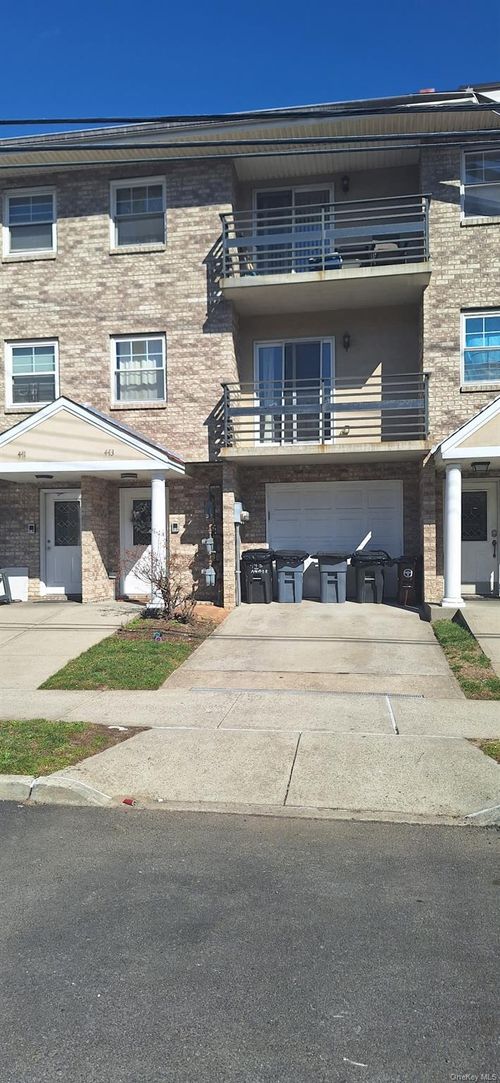 443 Amber St, Brooklyn, NY, 11208-5287 | Card Image