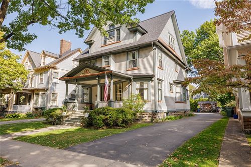 90 Dartmouth St, Rochester, NY, 14607-2805 | Card Image