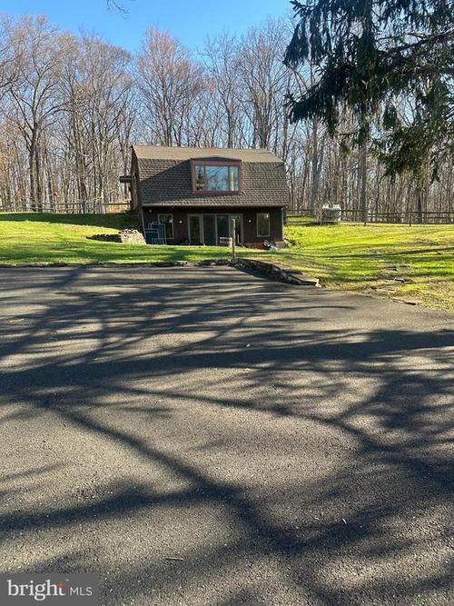 5995 Lower York Rd, NEW HOPE, PA, 18938-5704 | Card Image