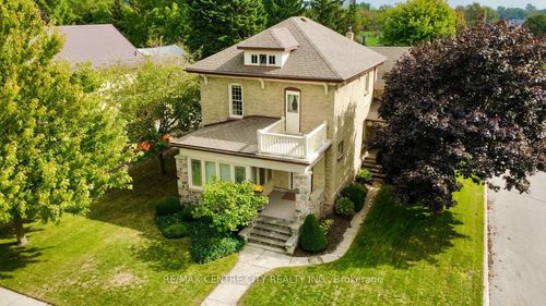 {{alt}} | Card Image