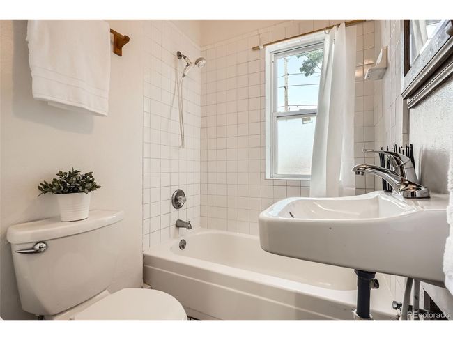 827 S Sherman St, House other with 2 bedrooms, 1 bathrooms and null parking in Denver CO | Image 18