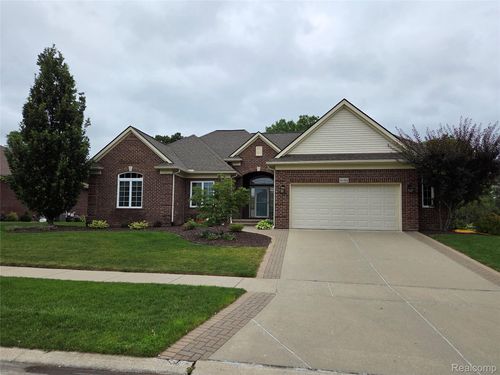 2181 E Shore Drive, Rochester Hills, MI, 48307 | Card Image