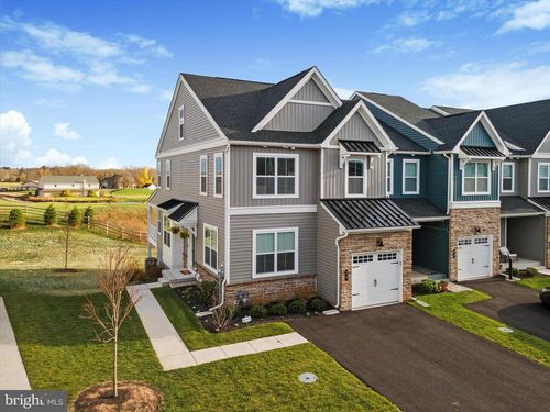 25 Copper Ct, ROYERSFORD, PA, 19468-1327 | Card Image