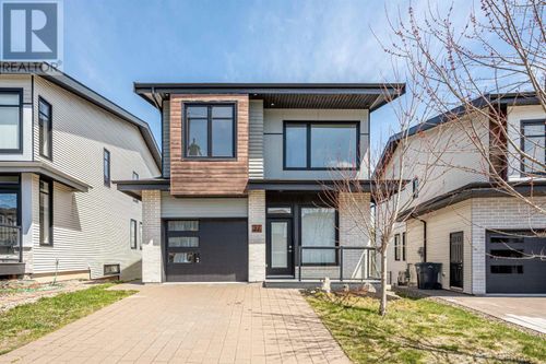 21 Serotina Lane, Bedford, NS, B4B0Y3 | Card Image