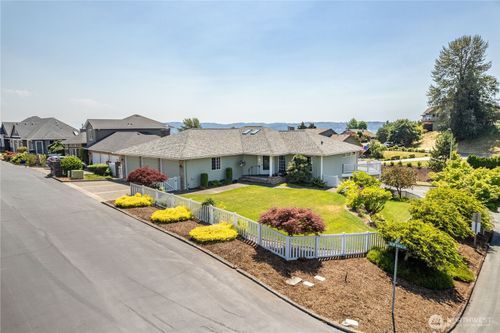 11 View Ridge Cir, Longview, WA, 98632-5555 | Card Image
