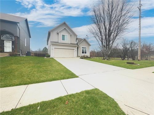 16072 W 156th Terrace, Olathe, KS, 66062 | Card Image