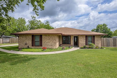 322 E Houston St, Highlands, TX, 77562-2814 | Card Image