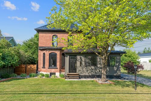 835 Prescott St, Kemptville, ON, K0G1J0 | Card Image