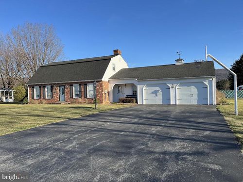 12 Poe St, BELLEVILLE, PA, 17004-8609 | Card Image
