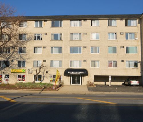 apt-511-1227 S Harlem Ave, Berwyn, IL, 60402-1050 | Card Image