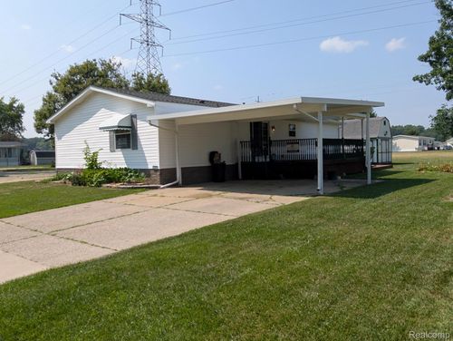 4024 E 54th St, Mount Morris, MI, 48458-9421 | Card Image