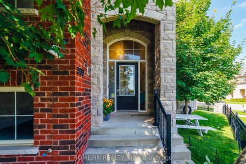 307 Dundas Way, Markham, ON, L6E0S8 | Card Image