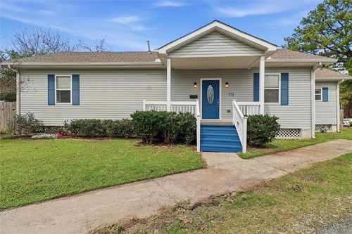 773 Canal Roadway, New Orleans, LA, 70124-2800 | Card Image