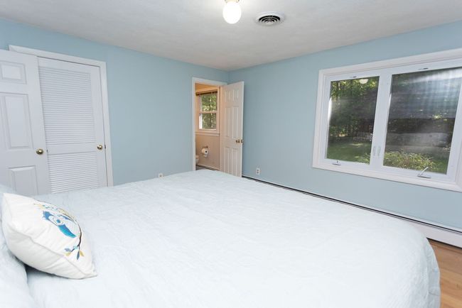 38 Williams Rd, House other with 3 bedrooms, 3 bathrooms and 10 parking in Smithfield RI | Image 16