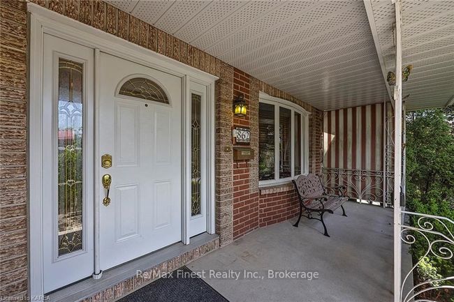 862 Old Colony Rd, House other with 4 bedrooms, 4 bathrooms and 6 parking in Kingston ON | Image 4