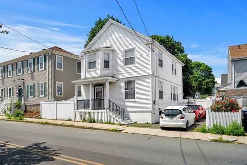52 Mason St, Salem, MA, 01970-2256 | Card Image