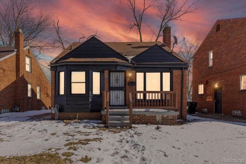 18282 Freeland St, Detroit, MI, 48235-2536 | Card Image