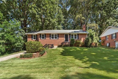 729 Timberland St Se, Smyrna, GA, 30080-3364 | Card Image