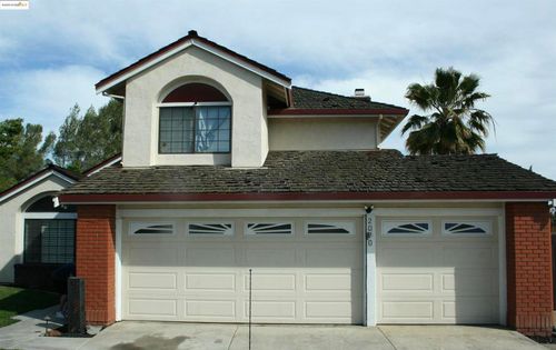 2070 Largo Ct, Discovery Bay, CA, 94505-9112 | Card Image