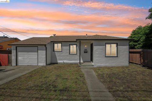 2637 Kelley Avenue, San Pablo, CA, 94806-2852 | Card Image