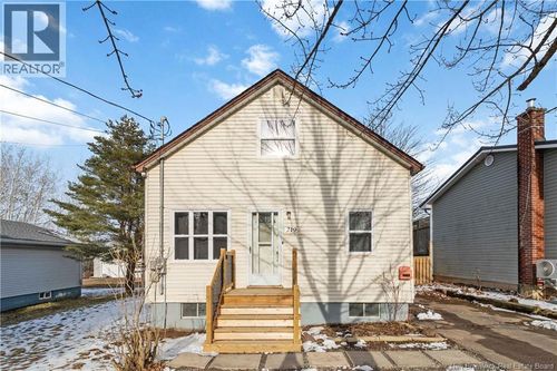 219 Churchill St, Moncton, NB, E1C7J8 | Card Image