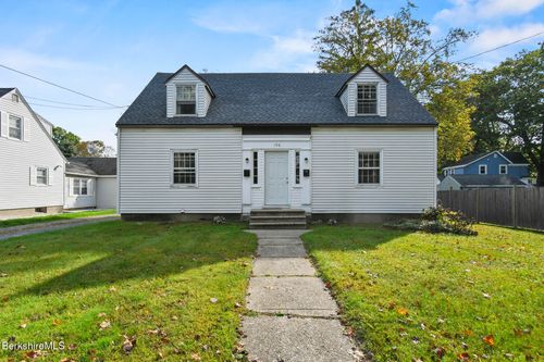 196 Park Ave, Dalton, MA, 01226-1427 | Card Image