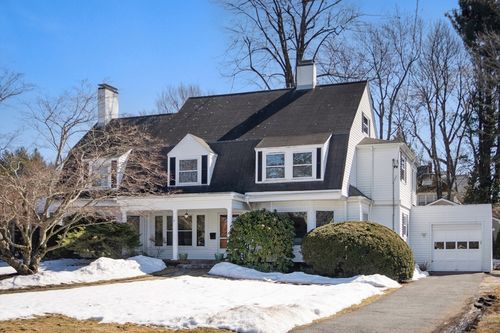 54 Temple St, Newton, MA, 02465-2307 | Card Image