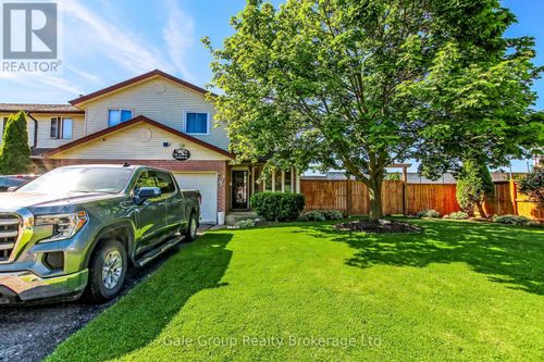 40 Conestoga Road, Woodstock (Woodstock - North), ON, N4T1J1 | Card Image