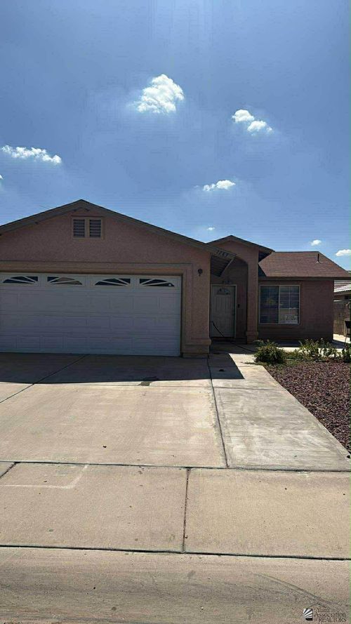 1143 E Liberty St, San Luis, AZ, 85336-0611 | Card Image