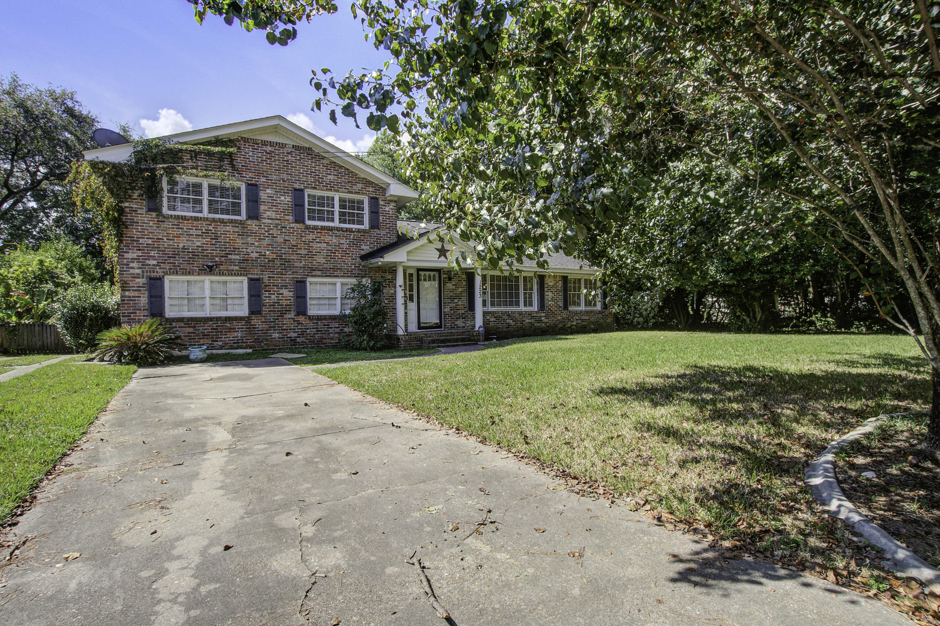 Lynn Rd, Huntsville, AL 35810