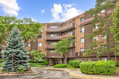 218-840 Wellington Ave, Elk Grove Village, IL, 60007-3347 | Card Image