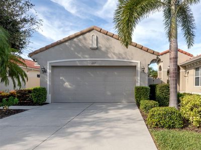 277 Mestre Place, House other with 2 bedrooms, 2 bathrooms and null parking in North Venice FL | Image 3