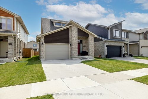 575 Chelton Rd, London, ON, N6M0H7 | Card Image