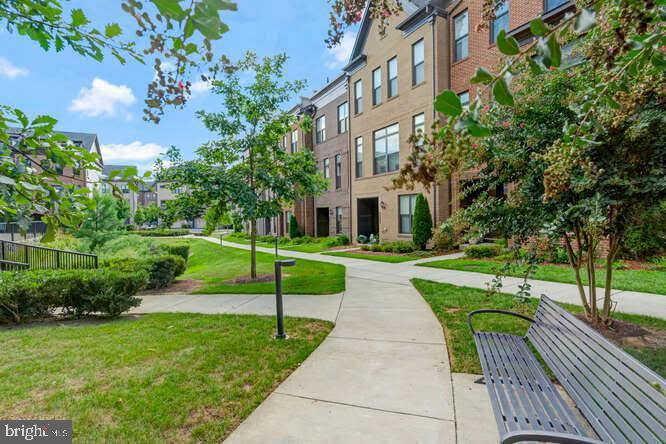 Residential Lease in FAIRFAX 2