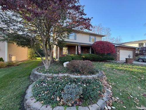 121 Cascade Dr, Battle Creek, MI, 49015-3507 | Card Image