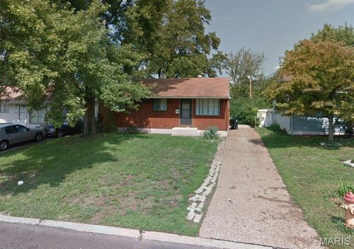 201 Roderick Dr, Saint Louis, MO, 63137-4560 | Card Image