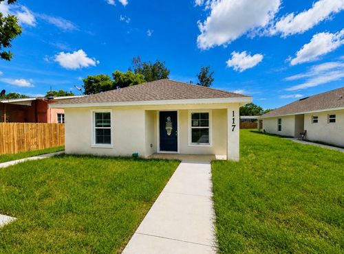 117 E Jackson St, Avon Park, FL, 33825-2279 | Card Image